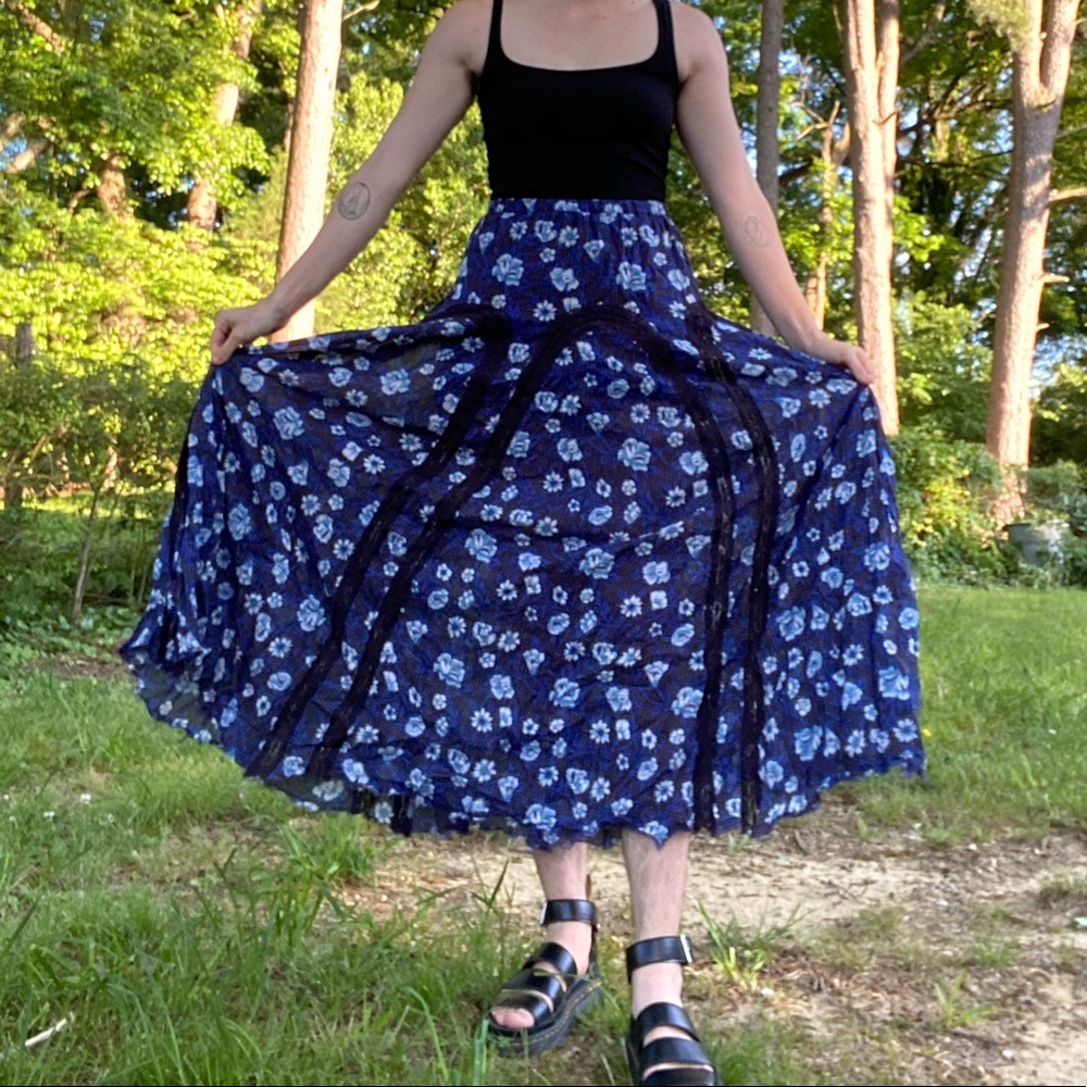 Free People size medium floral pleated maxi skirt